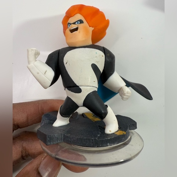 Incredibles Action Figure Set - Picture 6 of 9